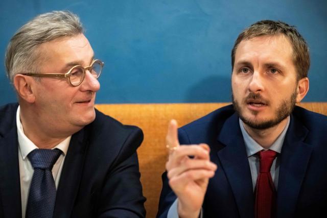 Toulouse mayoral candidates for left-wing "La Gauche Unie" Francois Briancon (L) and left-wing La France Insoumise (LFI) Francois Piquemal (R) give a joint press conference after the first round of France's 2026 municipal elections in Toulouse, southwestern France, on March 16, 2026. (Photo by Lionel BONAVENTURE / AFP)