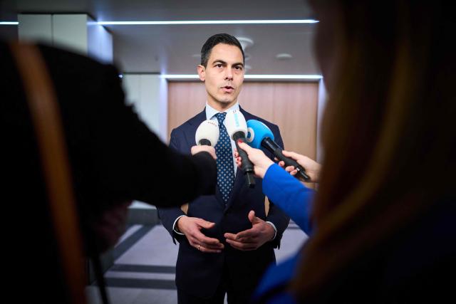 Dutch Prime Minister Rob Jetten addresses the press after his meeting with representatives of the Jewish community following the explosions at a school in Amsterdam and a synagogue in Rotterdam, in The Hague on March 16, 2026. An overnight explosion against an exterior wall of a Jewish school in Amsterdam caused no injuries on March 14, 2026 and authorities have opened an investigation into the incident. Dutch police said on March 13, 2026 they had arrested four young men on suspicion of setting off an explosion outside a synagogue in Rotterdam that caused a blaze and damage to the building. (Photo by Phil Nijhuis / various sources / AFP) / Netherlands OUT