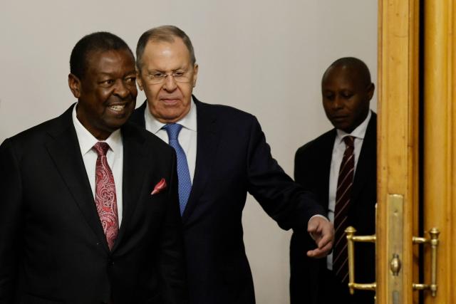 Russia's Foreign Minister Sergei Lavrov (C) and Kenya's Foreign Minister Musalia Mudavadi (L) arrive for a joint press conference following their talks in Moscow on March 16, 2026. (Photo by TATYANA MAKEYEVA / POOL / AFP)