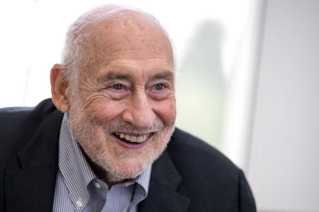 US economist Joseph Stiglitz, winner of the Sveriges Riksbank Prize in Economic Sciences in Memory of Alfred Nobel, speaks during an interview with AFP in Geneva on March 16, 2026. The war in the Middle East has put the United States at high risk of falling into dreaded stagflation, Stiglitz told AFP. (Photo by Fabrice COFFRINI / AFP)