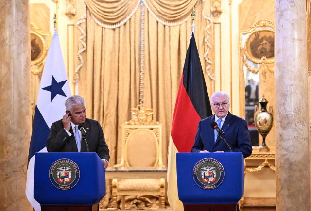 Panama's President Jose Raul Mulino (R) and Germany's President Frank-Walter Steinmeier attend a press conference at Palacio de las Garzas in Panama City on March 16, 2026. (Photo by MARTIN BERNETTI / AFP)