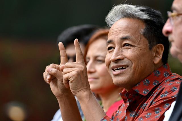 Environmental activist and former detainee Sonam Wangchuk addresses a press conference in New Delhi on March 17, 2026, days after his release from jail. Prominent Indian activist Wangchuk on March 17 called for fresh dialogue with the Narendra Modi government, just days after officials ended his detention over deadly protests in the Himalayan region of Ladakh. (Photo by Arun SANKAR / AFP)