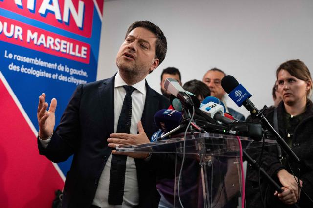 Marseille's incumbent mayor and broad left-wing coalition Printemps Marseillais candidate for re-election Benoit Payan gives a press conference two days after the first round of France's 2026 municipal elections in Marseille, southern France, on March 17, 2026. A hard-left candidate for mayor of France's second city of Marseille announced on March 17, 2026 he was dropping out of the second-round election runoff in a setback to the anti-immigration party of Marine Le Pen. (Photo by Elodie CLEMENT / AFP)