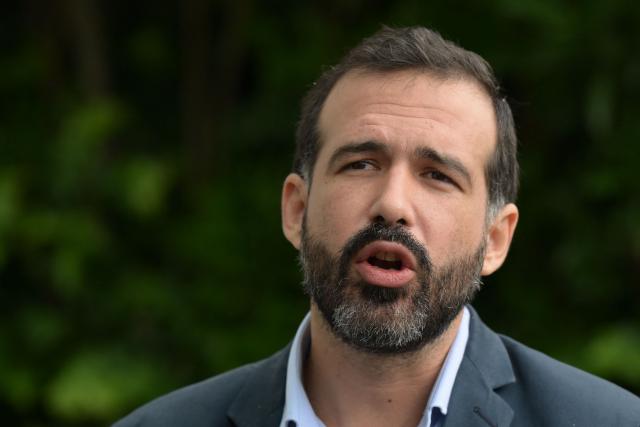 ONG Reporters Without Borders Latin America director Artur Romeu speaks during a press conference on the situation of the media covering the Ecuador's fight against drug trafficking in Quito on March 17, 2026. (Photo by Rodrigo BUENDIA / AFP)