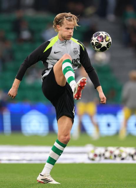 Sporting Lisbon's Danish midfielder #42 Morten Hjulmand warms up before the UEFA Champions League last 16 second leg football match between Sporting CP and Bodoe/Glimt at Jose Alvalade stadium in Lisbon on March 17, 2026. (Photo by PATRICIA DE MELO MOREIRA / AFP)