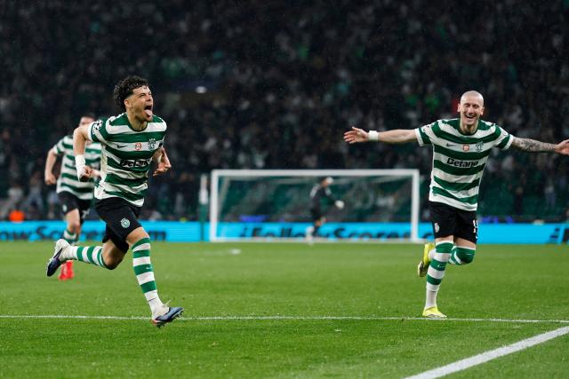 Sporting Lisbon's Uruguayan midfielder #20 Maximiliano Araujo (L) celebrates scoring his team's fourth goal during the UEFA Champions League last 16 second leg football match between Sporting CP and Bodoe/Glimt at Jose Alvalade stadium in Lisbon on March 17, 2026. (Photo by FILIPE AMORIM / AFP)