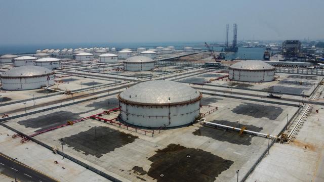 (FILES) Aerial view taken on May 20, 2024 shows the Olmeca oil refinery  belonging to the company Petroleos Mexicanos (PEMEX), which along with six others is part of the National Refining System (SNR) located in Paraiso, Tabasco state, Mexico. At least five people died on MArch 17, 2026, in a fire caused by bad weather at a refinery owned by the state-run company Petroleos Mexicanos (Pemex) in southeastern Mexico, the company reported. (Photo by Yuri CORTEZ / AFP)