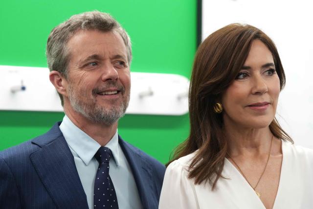 Denmark's King Frederik X (L) and Queen Mary (R) tour the Murdoch Children’s Research Institute (MCRI) during a tour of the MCRI at the Royal Children’s Hospital in Melbourne on March 18, 2026. (Photo by Asanka Ratnayake / POOL / AFP)