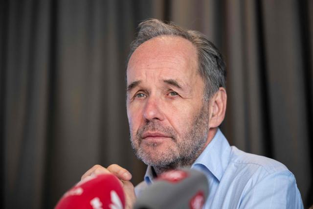 CEO of Titlis Bergbahnen Norbert Patt speaks during a press conference in Engelberg central Switzerland, on March 18, 2026, after a gondola cabin detached from its cable and crashed. A gondola cabin detached from its cable on March 18, 2026 morning at the Engelberg-Titlis ski resort in central Switzerland, killing its passenger, according to the cantonal police. (Photo by Ennio LEANZA / AFP)