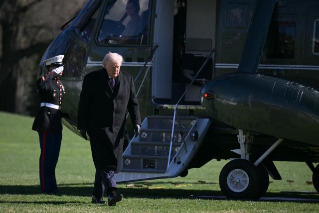 US President Donald Trump walks to the Oval Office at the White House in Washington, DC, as he returns from Dover Air Force Base in Delaware after attending a dignified transfer solemn event on March 18, 2026. President Trump traveled to Dover Air Force Base to pay his respects to 6 US military members who were killed during a crash of a refueling aircraft in western Iraq last week. (Photo by Oliver Contreras / AFP)