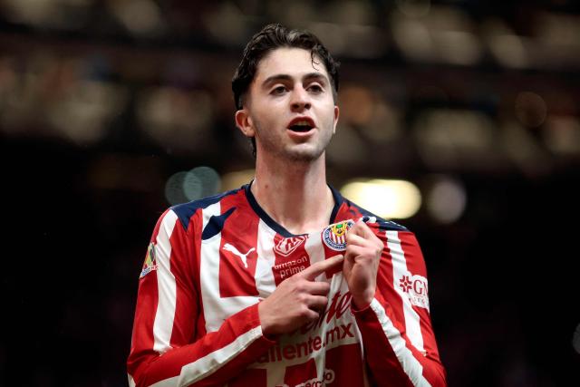 Guadalajara's midfielder #11 Brian Gutierrez celebrates scoring the opening goal during the Liga MX Clausura football match between Guadalajara and Leon at the Akron Stadium in Guadalajara, Mexico, on March 18, 2026. (Photo by Ulises Ruiz / AFP)