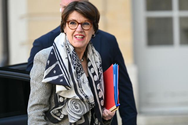 France's Agriculture Minister Annie Genevard arrives to attend a meeting on energy prices and the energy-related consequences of the ongoing war in the Middle East, at the Hotel Matignon in Paris on March 19, 2026. (Photo by Bertrand GUAY / AFP)