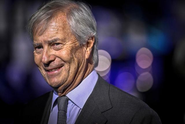 (FILES) French businessman Vincent Bollore attends an event to celebrate the 200 years of French daily newspaper Le Figaro at the Grand Palais in Paris on January 13, 2026. Vincent Bollorй's lawyers stated in a press release sent to AFP on Thursday that they considered it “impossible to hold a fair trial” after the Breton billionaire was referred to the Paris Criminal Court in the so-called “African ports” case. (Photo by JULIEN DE ROSA / AFP)