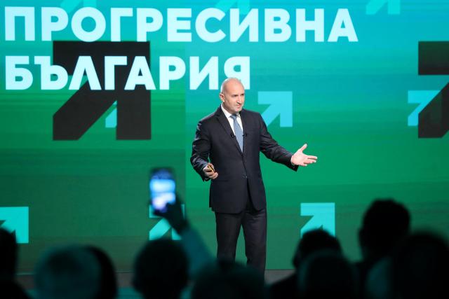 Former Bulgaria's President Rumen Radev speaks to suporters during the presentation of the priorities of his political coalition "Progressive Bulgaria" in Sofia on March 19, 2026, ahead of Bulgaria's parliamentary elections on April 19. Bulgaria's ex-president on March 16 said he had formed a coalition to run in next month's snap elections, with his movement tipped to top the Balkan state's eighth vote in five years. The April 19 vote comes after anti-corruption protests swept a conservative-led government from office in mid-December, triggering fresh political uncertainty in the EU country. (Photo by DIMITAR KYOSEMARLIEV / AFP)