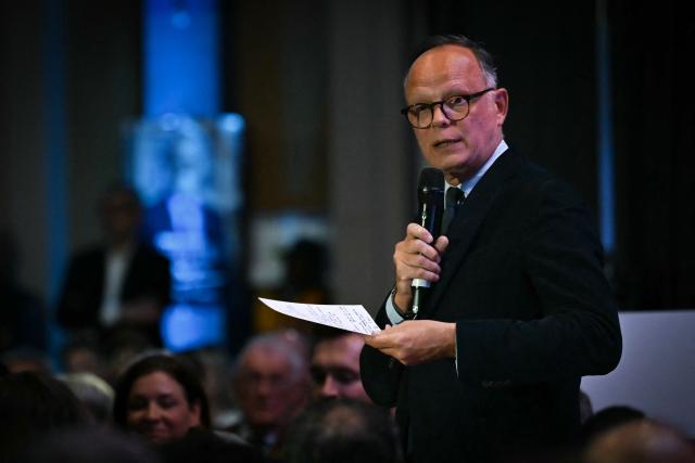 Le Havre's incumbent mayor and Horizons party candidate for his re-election Edouard Philippe addresses supporters during a campaign meeting in Le Havre, northeastern France on March 19, 2026, ahead of the second round of France's 2026 municipal elections. (Photo by LOU BENOIST / AFP)