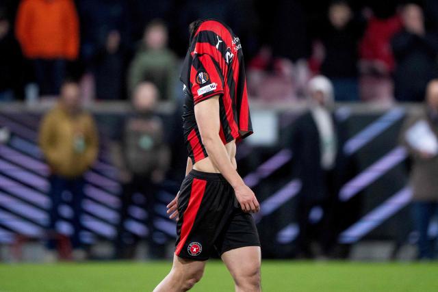 Midtjylland's South Korean forward #10 Gue-sung Cho reacts after missing during the penalty shootout in the UEFA Europa League football match, last 16 second leg, between FC Midtjylland and Nottingham Forest in Herning, Denmark on March 19, 2026. (Photo by Bo Amstrup / Ritzau Scanpix / AFP) / Denmark OUT