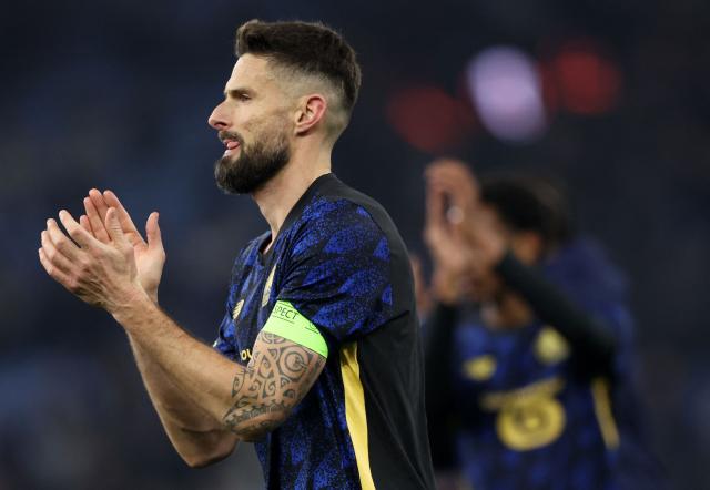 Lille's French striker #09 Olivier Giroud reacts at the final whistle during the UEFA Europa League, round of 16 second-leg football match between Aston Villa and Lille LOSC at Villa Park in Birmingham, central England on March 19, 2026. Villa won the match 2-0. (Photo by Darren Staples / AFP)