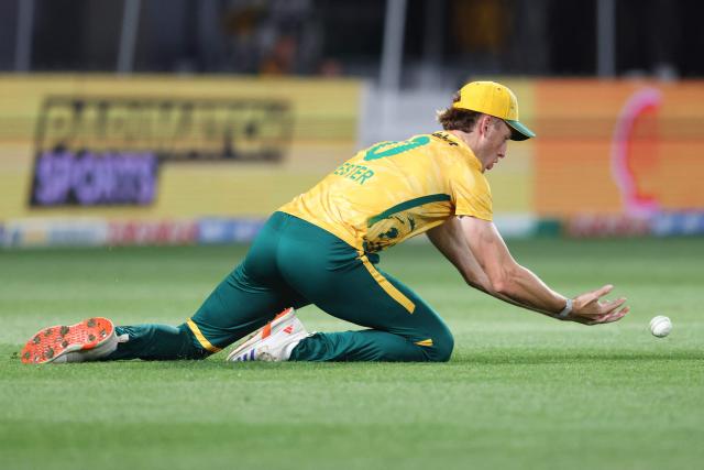 South Africa's Dian Forrester drops a catch during the third Twenty20 international cricket match between New Zealand and South Africa at Eden Park in Auckland on March 20, 2026. (Photo by Michael Bradley / AFP)
