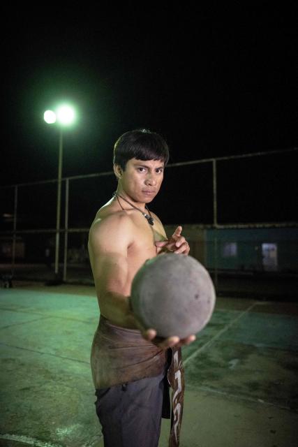 Angel Jesus Be Chi, captain of the Mexican Mayan ballgame team Mayawayak, holds a traditional ball during a practice session in San Pedro Chimay, Yucatan state, Mexico, on March 20, 2026. The Mayan ballgame dates back 3,500 years, making it the first organized sport in history. It is played with a heavy 3-kilogram solid rubber ball that is struck with the hips. The traditional game is still played in tournaments in seven countries: Mexico, the United States, Guatemala, Belize, Honduras, El Salvador and Panama. (Photo by Carl de Souza / AFP)