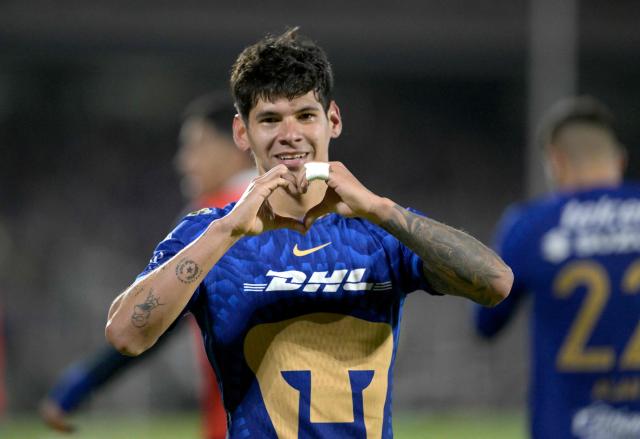 Pumas' Paraguayan forward #31 Robert Morales celebrates after scoring a late goal from the penalty spot to win during the Liga MX Clausura match between Pumas and America at Olimpico Universitario Stadium in Mexico City on March 21, 2026. (Photo by Alfredo ESTRELLA / AFP)