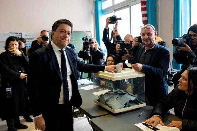 Marseille's incumbent mayor and broad left-wing coalition Printemps Marseillais candidate for re-election Benoit Payan casts his ballot during the second round of France's 2026 municipal elections in Marseille, southern France on March 22, 2026. (Photo by Elodie CLEMENT / AFP)