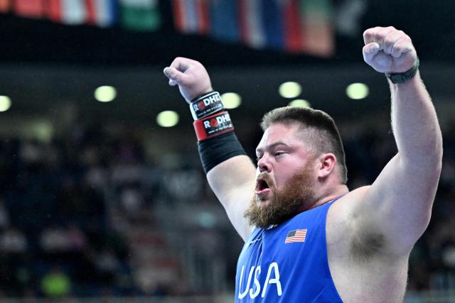 USA's Roger Steen celebrates after the men's final shot put event during the World Athletics Indoor Championships Kujawy Pomorze 2026 in Torun, Poland on March 22, 2026. (Photo by Kirill KUDRYAVTSEV / AFP)