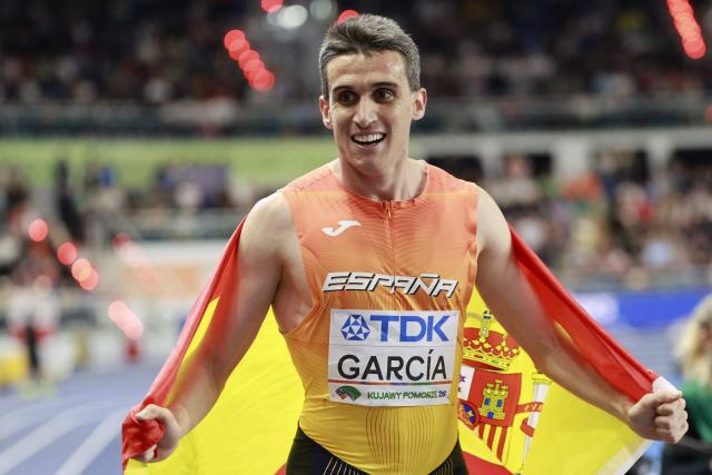 First placed Spain's Mariano García celebrates after competing in the men's final 1500 metres event during the World Athletics Indoor Championships Kujawy Pomorze 2026 in Torun, Poland on March 22, 2026. (Photo by Wojtek RADWANSKI / AFP)