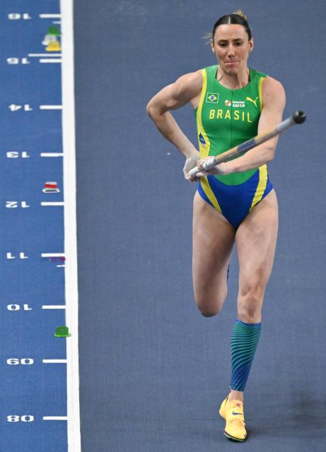 Brazil's Juliana De Menis Campos competes in the women's final pole vault event during the World Athletics Indoor Championships Kujawy Pomorze 2026 in Torun, Poland on March 22, 2026. (Photo by Andrej ISAKOVIC / AFP)
