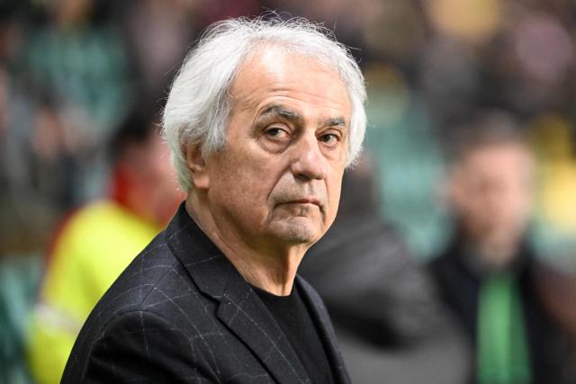 Nantes' French Bosnian head coach Vahid Halilhodzic looks on during the French L1 football match between Nantes and Strasbourg at La Beaujoire stadium in Nantes, western France, on March 22, 2026. (Photo by Sebastien Salom-Gomis / AFP)