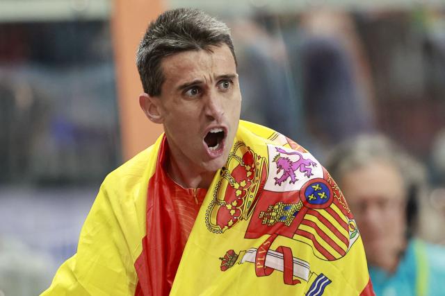 First placed Spain's Mariano García celebrates after winning the men's final 1500 metres event during the World Athletics Indoor Championships Kujawy Pomorze 2026 in Torun, Poland on March 22, 2026. (Photo by Wojtek RADWANSKI / AFP)
