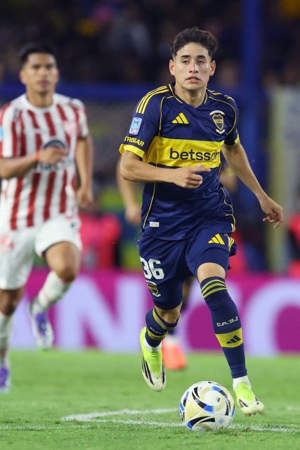 Boca Juniors' midfielder #36 Tomas Aranda controls the ball during the Argentine Professional Football League 2026 Apertura Tournament match between Boca Juniors and Instituto de Cordoba at La Bombonera Stadium in Buenos Aires on March 22, 2026. (Photo by ALEJANDRO PAGNI / AFP)