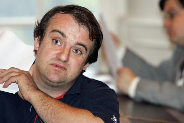 (FILES) - French Vincent Reynouard appears at the Saverne court house on September 27, 2007. French Holocaust denier Vincent Reynouard will be tried in Paris on March 25, 2026 for denying crimes against humanity. (Photo by Frederick FLORIN / AFP FILES / AFP)