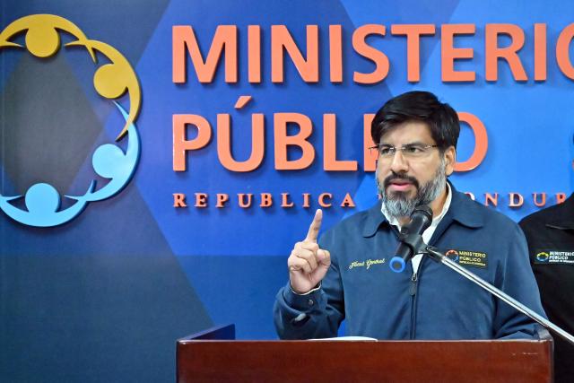 Honduras' attorney general, Johel Zelaya, gestures as he speaks during a press conference at the Public Prosecutor's Office of Honduras in Tegucigalpa on March 31, 2025. On March 23, 2026, the right-wing-controlled Honduran Congress suspended Attorney General Johel Zelaya, who is close to the previous left-wing government, in order to impeach him on charges of abuse of authority and persecution during last November’s elections. (Photo by Orlando SIERRA / AFP)