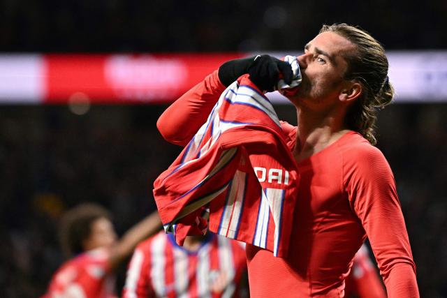 (FILES) Atletico Madrid's French forward #07 Antoine Griezmann celebrates scoring their fourth goal during the Spanish league football match between Club Atletico de Madrid and Sevilla FC at the Metropolitano stadium in Madrid on December 8, 2024. Antoine Griezmann will leave Atletico Madrid for MLS side Orlando City at the end of the 2025-2026 season, the two clubs announced on March 24, 2026. (Photo by JAVIER SORIANO / AFP)