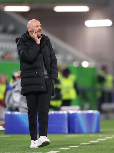 VfL Wolfsburg's German head coach Stephan Lerch reacts during the UEFA Women's Champions League Quarter final First Leg football match VfL Wolfsburg v Olympique Lyonnais (OL) in Wolfsburg, northern Germany, on March 24, 2026. (Photo by Ronny HARTMANN / AFP)