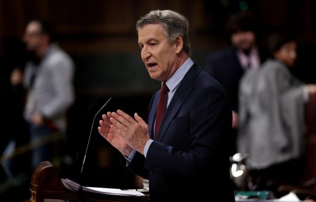 Spain's opposition Popular Party (PP) leader Alberto Nunez Feijoo speaks after Spain's Prime minister's address to the Parliament over the war in the Middle East at the congress in Madrid on March 25, 2026. Spanish Prime Minister warned that the Middle East war presented a "far worse" scenario than the invasion of Iraq in 2003. (Photo by Thomas COEX / AFP)