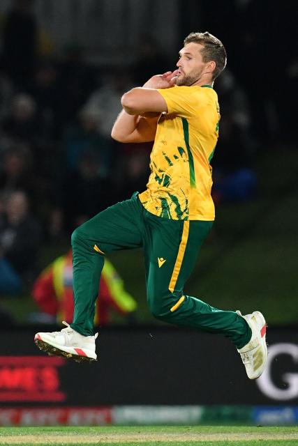 South Africa's Wiaan Mulder bowls during the fifth Twenty20 international cricket match between New Zealand and South Africa at Hagley Oval in Christchurch on March 25, 2026. (Photo by Sanka Vidanagama / AFP)