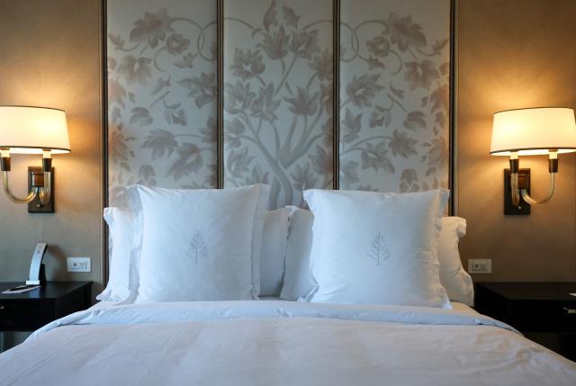 A view inside a bedroom at the Four Seasons hotel in Boston, Massachusetts, where the French national football team have established their base camp, on March 25, 2026, on the eve of a friendly match against Brazil. (Photo by Franck FIFE / AFP)