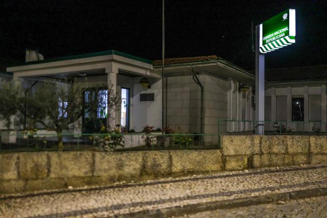 The police station of the Portuguese Guarda Nacional Republicana (GNR) where a Frenchman suspected of a double-homicide and kidnapping is being held after his arrest is seen in Meda, Guarda district, northeastern Portugal late March 25, 2026. The bodies of two women who had been missing in the southwest of France since Friday were found in Portugal on Wednesday, “buried in an isolated location,” the Portuguese judicial police announced, following the arrest the previous day of the Frenchman suspected of abducting and holding them, Cedric Prizzon, who is the ex-partner of one and the current partner of the other. (Photo by PATRICIA DE MELO MOREIRA / AFP)