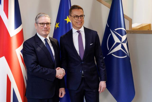 President of the Republic of Finland Alexander Stubb (R) greets Britain's Prime Minister Keir Starmer prior the Joint Expeditionary Force JEF Leaders’ Summit in Helsinki on March 26, 2026. (Photo by Seppo Samuli / Lehtikuva / AFP) / Finland OUT