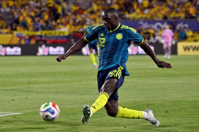 Colombia's defender #22 Deiver Machado controls the ball during a friendly football match between Colombia and Croatia at Camping World Stadium in Orlando, Florida, on March 26, 2026. (Photo by Miguel J. Rodriguez CARRILLO / AFP)
