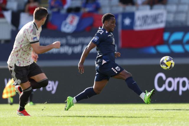 Jovane Cabral of Cape Verde controls the ball during the international friendly football match between Chile and Cape Verde at Eden Park in Auckland on March 27, 2026. (Photo by Michael Bradley / AFP)