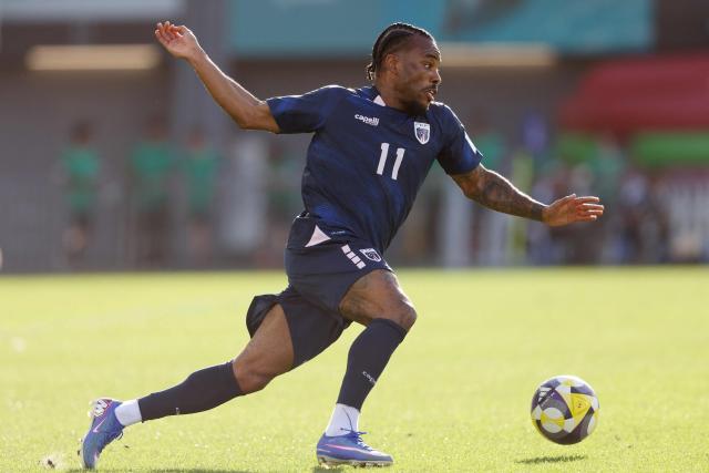 Garry Rodrigues of Cape Verde runs controls the ball during the international friendly football match between Chile and Cape Verde at Eden Park in Auckland on March 27, 2026. (Photo by Michael Bradley / AFP)