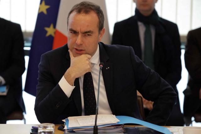France's Prime Minister Sebastien Lecornu speaks at the start of a ministerial meeting to discuss public finances at the Economy ministry in Paris on March 27, 2026. (Photo by Ludovic MARIN / AFP)