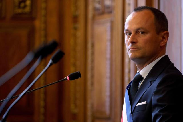 Clermont-Ferrand new mayor Julien Bony delivers a speech during his inaugural city council session in Clermont-Ferrand on March 27, 2026. (Photo by Alex MARTIN / AFP)