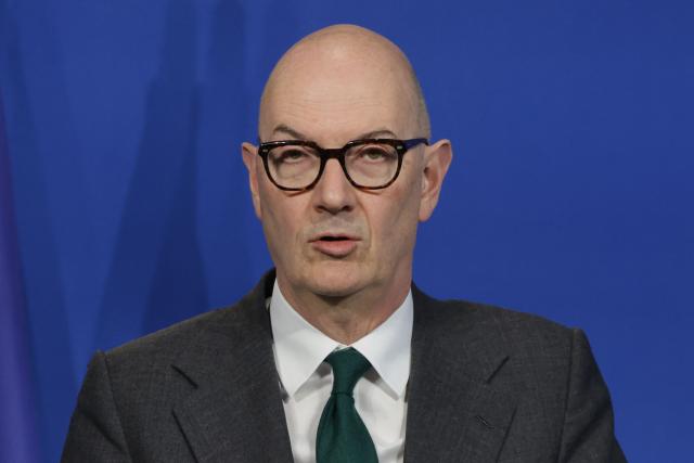 France's Economy, Finances and Industry Minister Roland Lescure delivers a speech during a presentation of a support plan for the activity of the economic sectors most affected by the energy crisis at the Bercy finance ministry in Paris on March 27, 2026. (Photo by Ludovic MARIN / AFP)