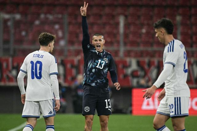 Paraguay's defender Alan Benitez #13 (C) reacts during a friendly football match between Greece and Paraguay at the Georgios Karaiskaki Stadium in Athens on March 27, 2026.  (Photo by Aris MESSINIS / AFP)
