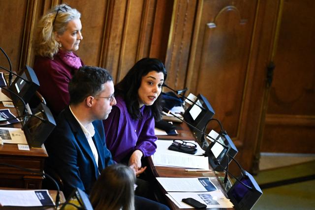 Member of the Council of Paris Sophia Chikirou delivers a speech during the inaugural city council session at the city hall of Paris on March 29, 2026. Emmanuel Grégoire, who was elected mayor of Paris by a wide margin over right wing candidate Rachida Dati, takes office on March 29, 2026 at the Paris City Hall to succeed Anne Hidalgo, who is stepping down after 12 years in office. (Photo by JULIEN DE ROSA / AFP)