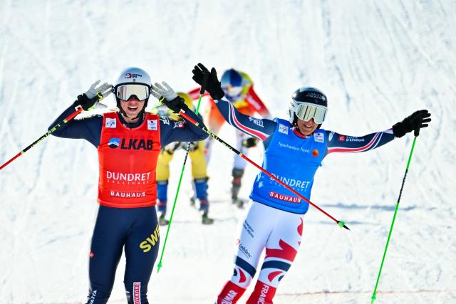 Sweden's Sandra Naslund (L) and France's Marielle Berger Sabbatel compete in final of the women's FIS Ski Cross World Cup at Dundret in Gaellivare, Sweden, on March 29, 2026. (Photo by Anders WIKLUND / TT NEWS AGENCY / AFP) / Sweden OUT