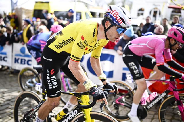 Team Visma-Lease a Bike's Belgian rider Wout van Aert competes during the men elite 'Middelkerke-Wevelgem - In Flanders Fields' one day cycling race, 240.8 km from Middelkerke to Wevelgem, on March 29, 2026. (Photo by JASPER JACOBS / Belga / AFP) / Belgium OUT